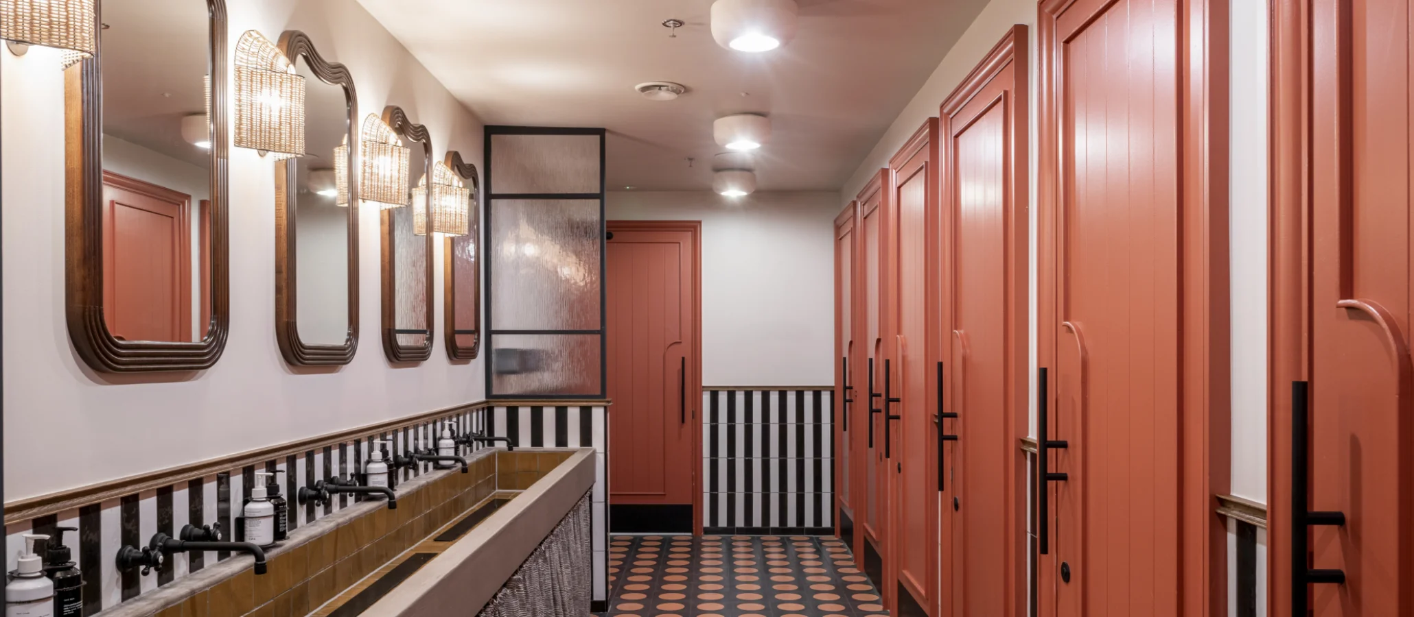 HG V Ictoria Regina 9